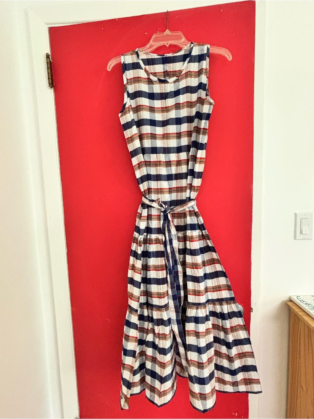 Sleeveless Plaid midi Dress with Tie Waist - navy Blue Cream and mustard